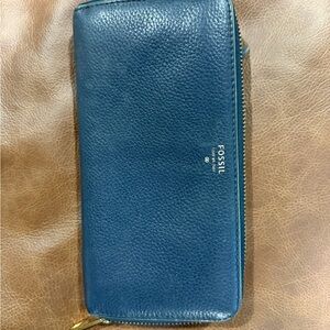 Fossil Navy Leather Zip Wallet